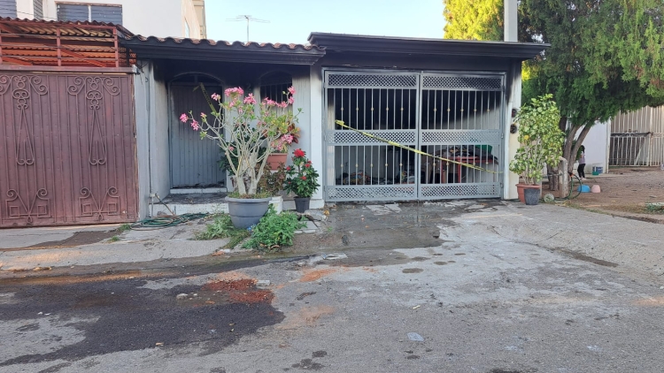 Hombres armados incendian casa en Santa Fe, al Norte de Culiac&aacute;n; s&oacute;lo se registran da&ntilde;os materiales