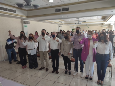 Se suman 120 panistas de Mazatl&aacute;n al PAS