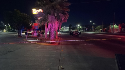 Muere uno de los 2 hombres que atacaron a balazos en una camioneta, en el Fraccionamiento Los &Aacute;ngeles, en Culiac&aacute;n