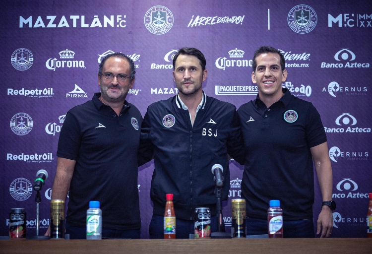 Presentan a Beñat San José como director técnico de Mazatlán FC