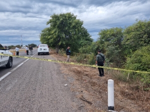 Abandonan a un hombre ejecutado en la autopista Benito Juárez, Navolato