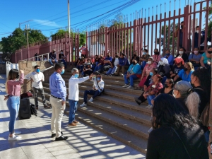 Se manifiestan damnificados de Nora en la Secretar&iacute;a del Bienestar