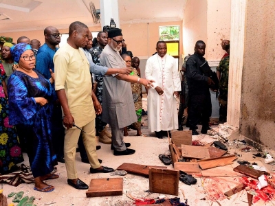 Sube a 40 el n&uacute;mero de muertos tras el ataque a una iglesia en Nigeria