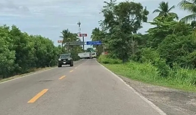 Confirman bloqueos carreteros en Escuinapa, Sinaloa; cierran casetas y dejan varados a cientos de automovilistas