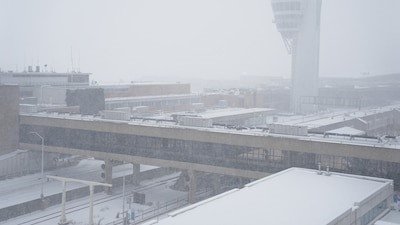 Miles de vuelos han sido cancelados en EEUU por tormenta invernal; es la cifra m&aacute;s alta desde pandemia