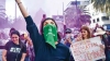 Colectivos de feministas se manifiestan en 25 estados