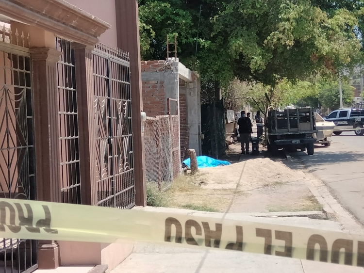 Frente a su esposa, ejecutan a un joven en la colonia La Esperanza, Culiacán