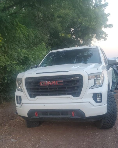 Grupo &Eacute;lite de la Polic&iacute;a Estatal Preventiva recupera una de dos camionetas robadas en Mocorito
