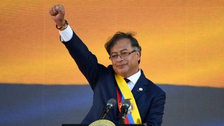 Iniciar&aacute; una nueva etapa en Colombia con Petro, afirma AMLO