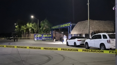Un hombre fue asesinado a balazos a la entrada de un autolavado frente al cine de la Isla Musala