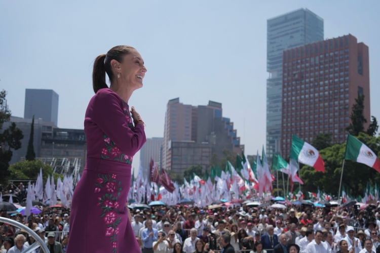 2do Informe de Gobierno: Sheinbaum acusa injerencia de EEUU y convoca a movilizaci&oacute;n nacional desde el Monumento a la Revoluci&oacute;n