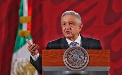 Desplome del petróleo es un duro golpe a México y ajusta aún más el presupuesto del gobierno