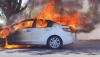 Conductor resulta ileso tras incendiarse su autom&oacute;vil, en el fraccionamiento Valle Alto