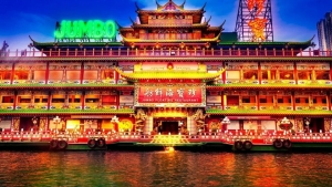 Restaurante flotante m&aacute;s grande del mundo se hunde en Hong Kong