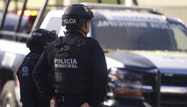 Gobierno federal propone &quot;salario digno&quot; de 13 mil 639 pesos para policías en México