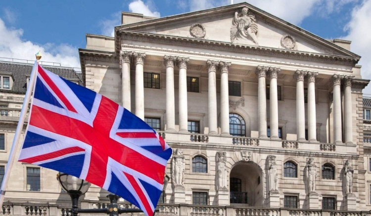 Banco de Inglaterra eleva tasa de interés en 50 pb
