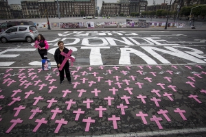 Desde hace tres a&ntilde;os, hay 10 feminicidios al d&iacute;a en M&eacute;xico
