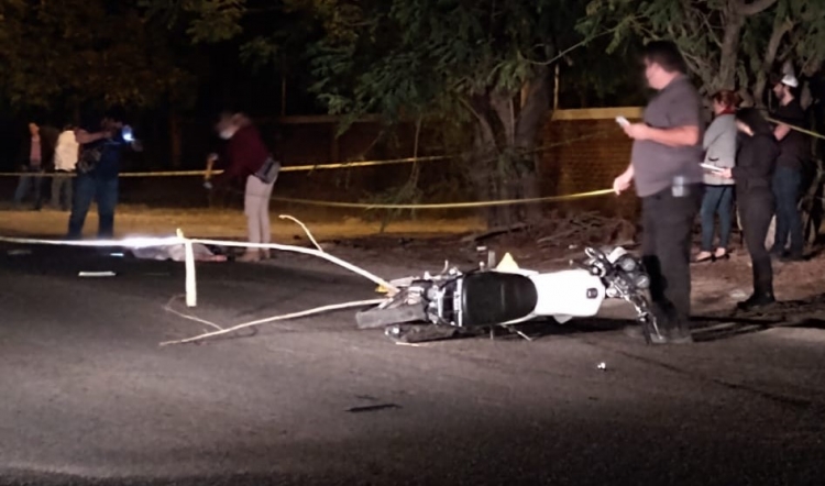 Muere motociclista en choque por alcance sobre la carretera Culiacán-Sanalona