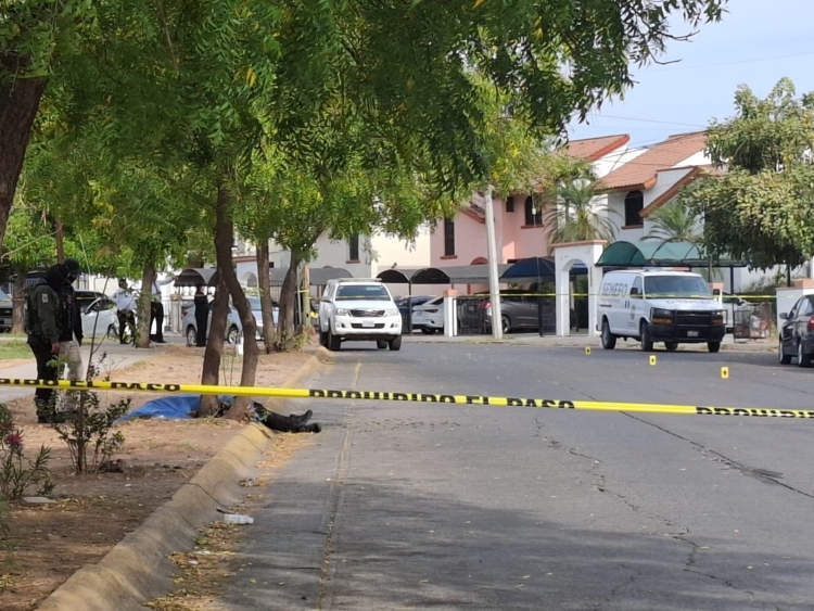 RESUMEN: 4 personas asesinadas, 8 &#039;levantadas&#039; y 10 autos robados en Sinaloa, el saldo rojo del 14 Abril 2025