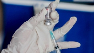 Cuarta dosis de vacuna contra Covid-19 reduce la mortalidad un 78%: estudio