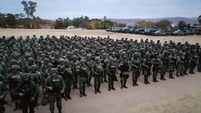 Arriban 900 elementos del Ej&eacute;rcito Mexicano a Culiac&aacute;n