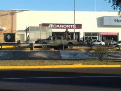 Despojan de 80 mil pesos a un cliente dentro de sucursal bancaria, en Culiac&aacute;n