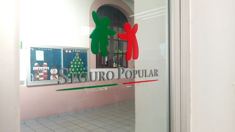 S&iacute; les pagaron la primera quincena de enero a trabajadores del desaparecido Seguro Popular