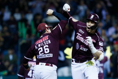 Tomateros muestra poder y toma la delantera en el primer juego de la serie final