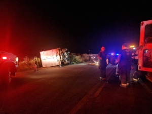 Un hombre que conduc&iacute;a una camioneta muri&oacute; al caer en un canal en la carretera que comunica Ouila y Eldorado