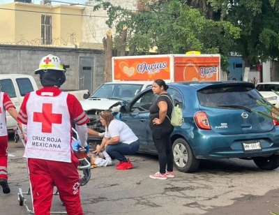 Un conductor queda herido tras choque en el Fraccionamiento Terranova, en Culiac&aacute;n