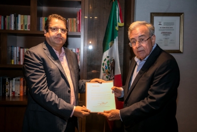 Rocha incorpora a Roberto Cruz a su Gobierno