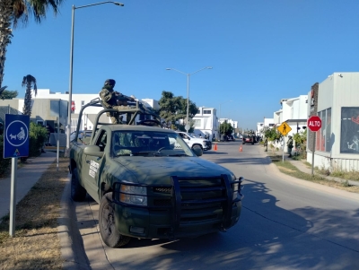 Federales sitian residencia en privada del sector Valle Alto, en Culiac&aacute;n