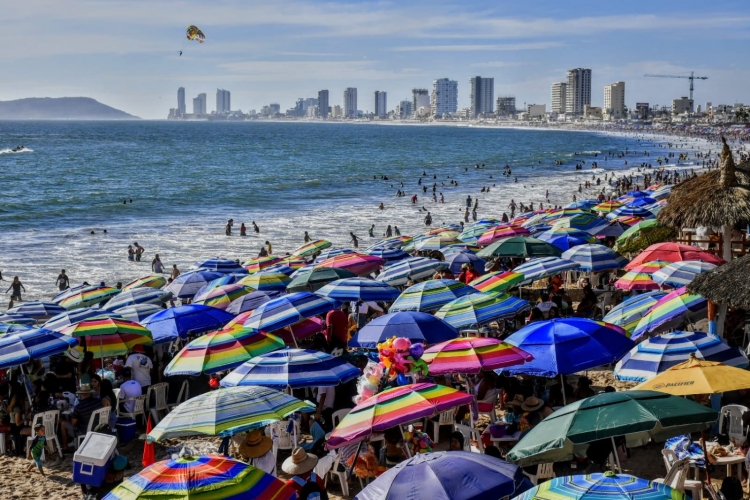 Hist&oacute;rico: Mazatl&aacute;n recibi&oacute; m&aacute;s de 800 mil turistas