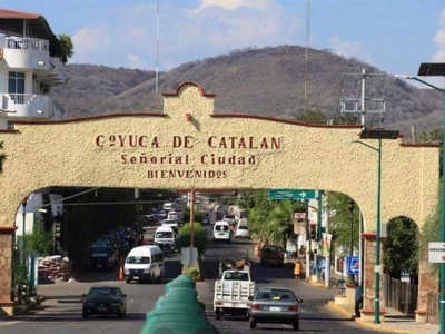 Ej&eacute;rcito enfrenta a sicarios de la Familia Michoacana; suman 7 muertos y 2 heridos