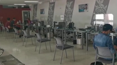 Salen de vacaciones 250 bur&oacute;cratas del Estado en Mazatl&aacute;n