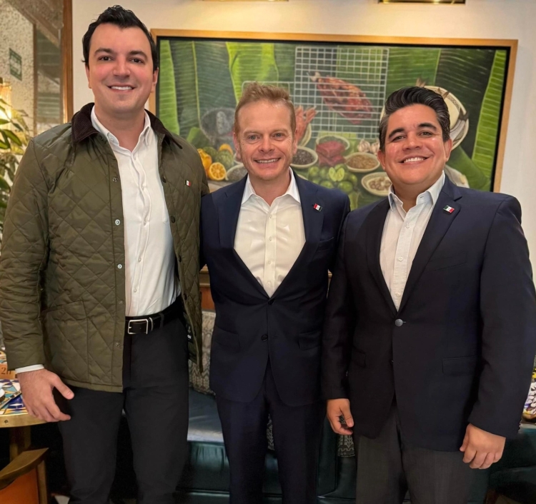 Ex Secretario del PAN Sinaloa se cambia al Partido Verde