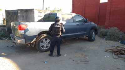 Polic&iacute;a Estatal localiza camioneta abandonada en el poblado de Laguna Colorada, ten&iacute;a reporte vigente de robo en Las Vegas