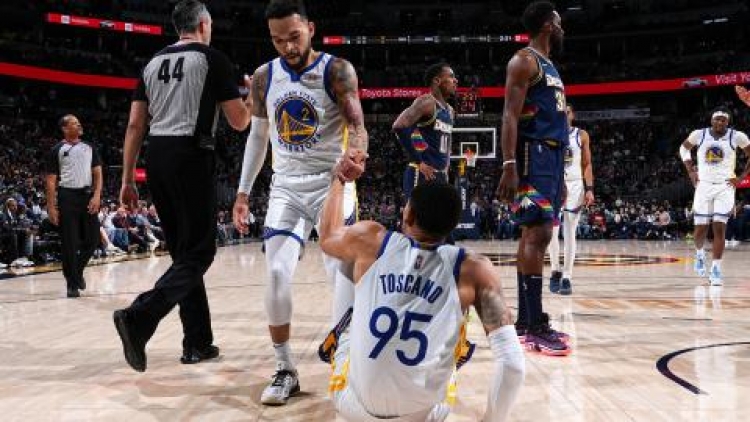 Con la victoria los Mavericks ponen presi&oacute;n en la Conferencia del Oeste en la NBA