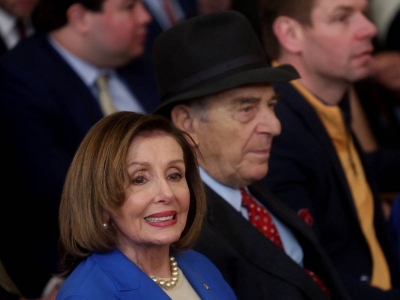 Nancy Pelosi realiza un exorcismo en su casa; esta es la raz&oacute;n