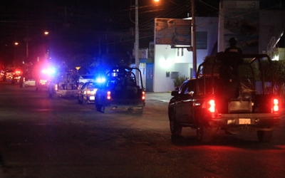 Atacan a balazos patrulla con polic&iacute;as municipales, en Culiac&aacute;n