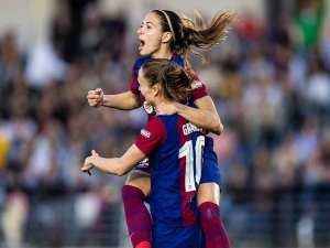Barcelona Femenil arrolla al Real Madrid y se encamina al título