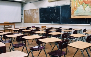 Por 14 d&iacute;as cierran escuela de Navolato con el primer caso de covid