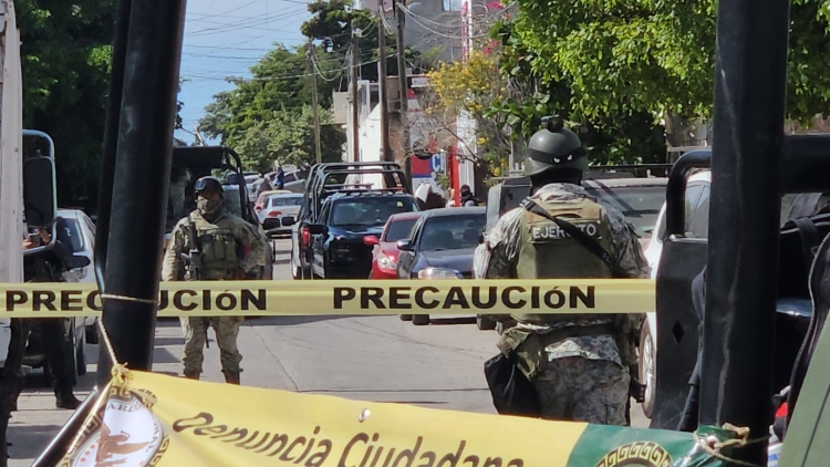 Asesinan a balazos a un hombre en el interior de una vivienda en Los Huizaches, al Sur de Culiacán