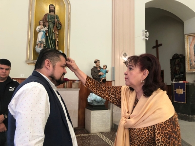 &iexcl;Polvo eres! Culiacanenses cumplen con la iglesia, acuden a ponerse ceniza