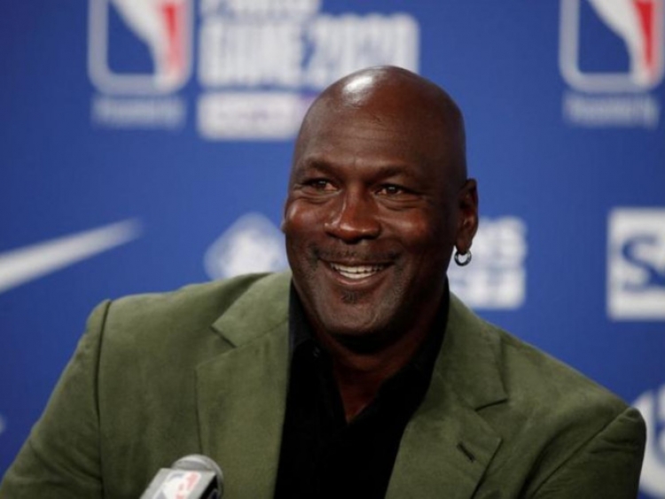 Michael Jordan cumple 60 a&ntilde;os y los celebra donando 10 mdd a una fundaci&oacute;n