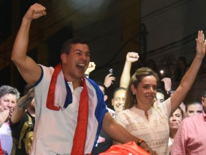 Santiago Peña gana la Presidencia en Paraguay