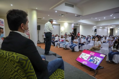 Viejos el PRI y el PAN que acabaron con la riqueza del pa&iacute;s: Rub&eacute;n Rocha