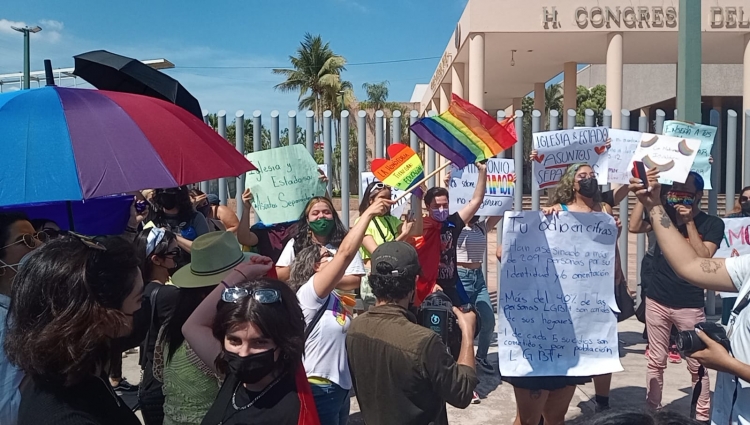 La comunidad LGBT+ confía que Congreso de Sinaloa acatará orden de la SCJN
