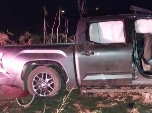 Fallece un hombre en accidente al chocar dos camionetas en carretera de Navolato