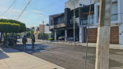 Ataques simultáneos a viviendas en la Colonia Guadalupe, en Culiacán, dejan daños materiales y movilización policiaca